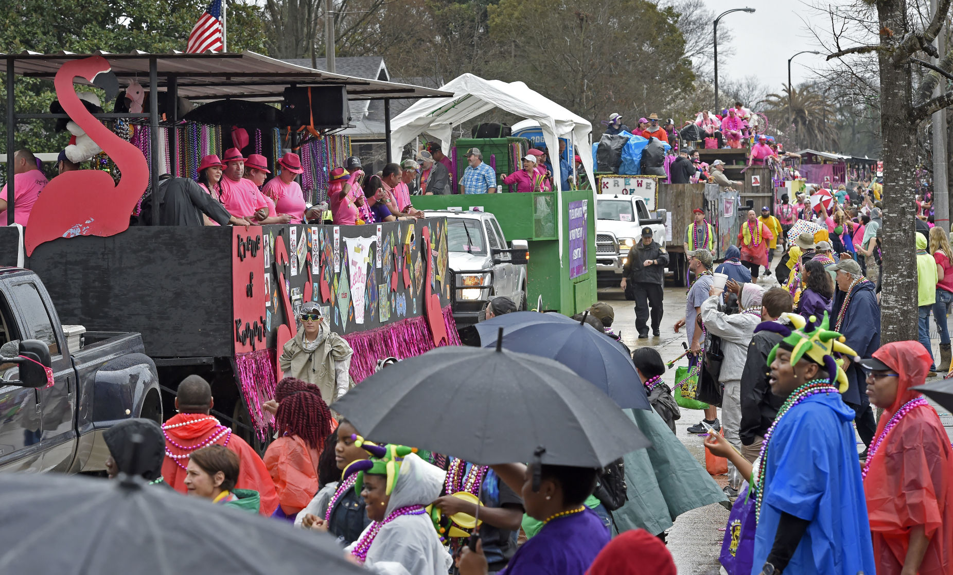 BR.spanishtownparade1070.021118 bf